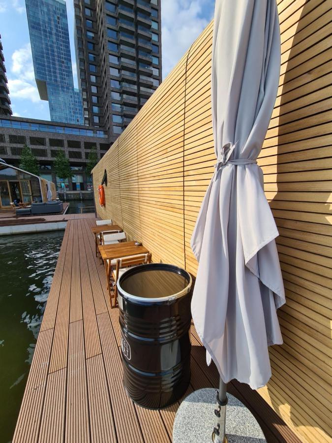 Wikkelboats At Floating Rotterdam Rijnhaven Villa Exterior foto