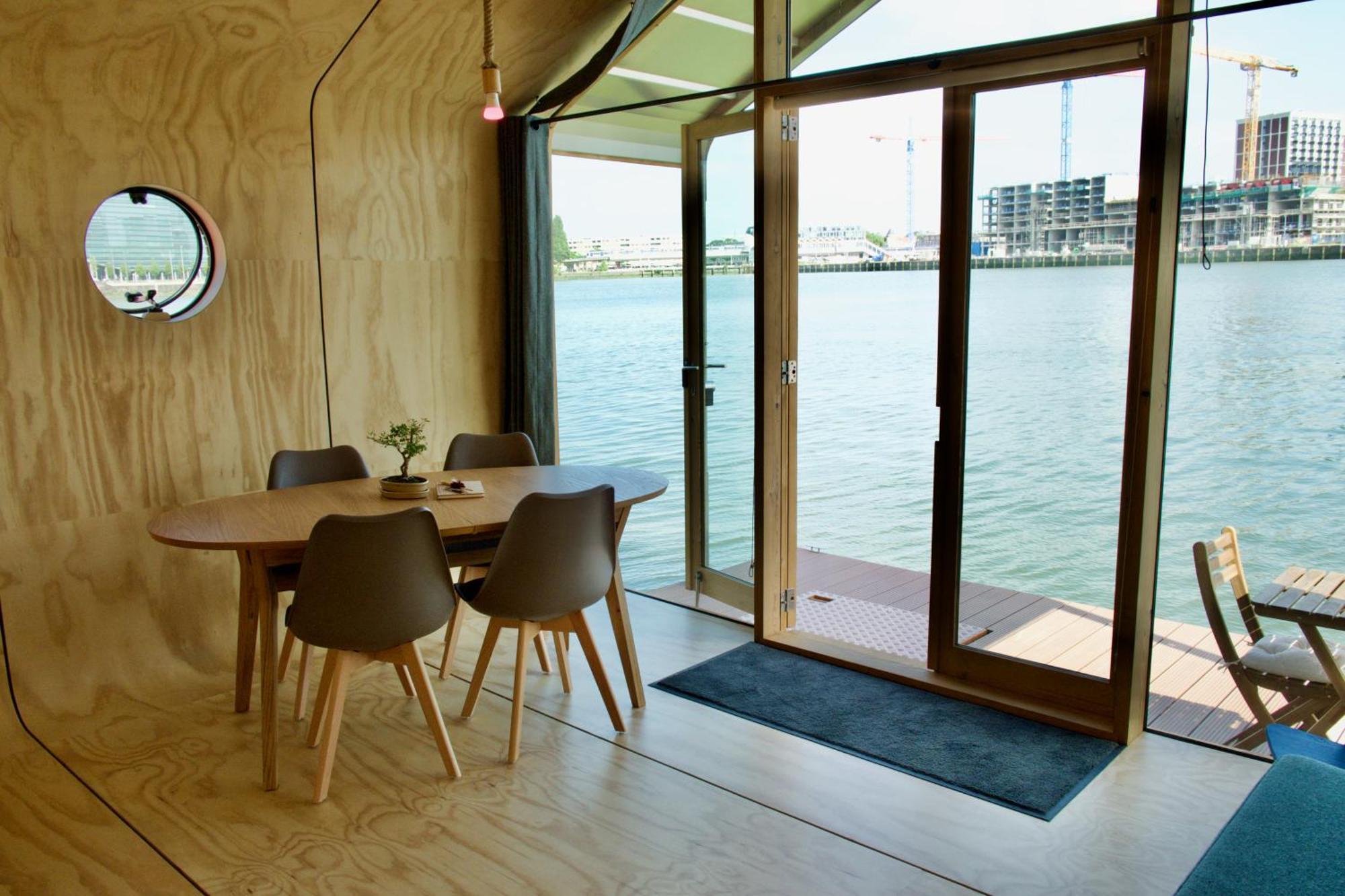 Wikkelboats At Floating Rotterdam Rijnhaven Villa Exterior foto